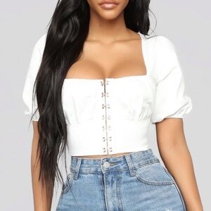 Puff shoulder top size Small